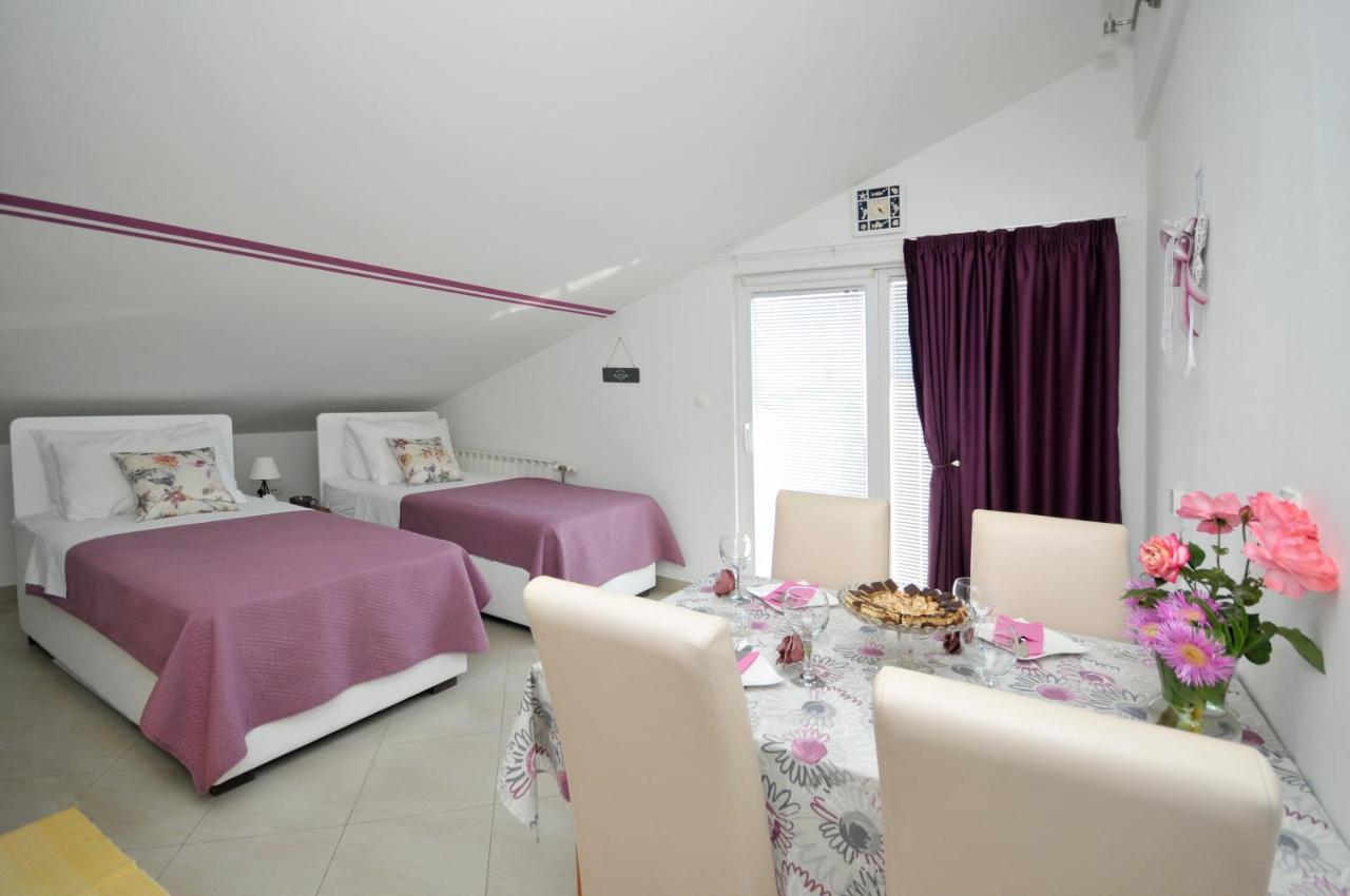 Apartments Roza Trogir Ngoại thất bức ảnh