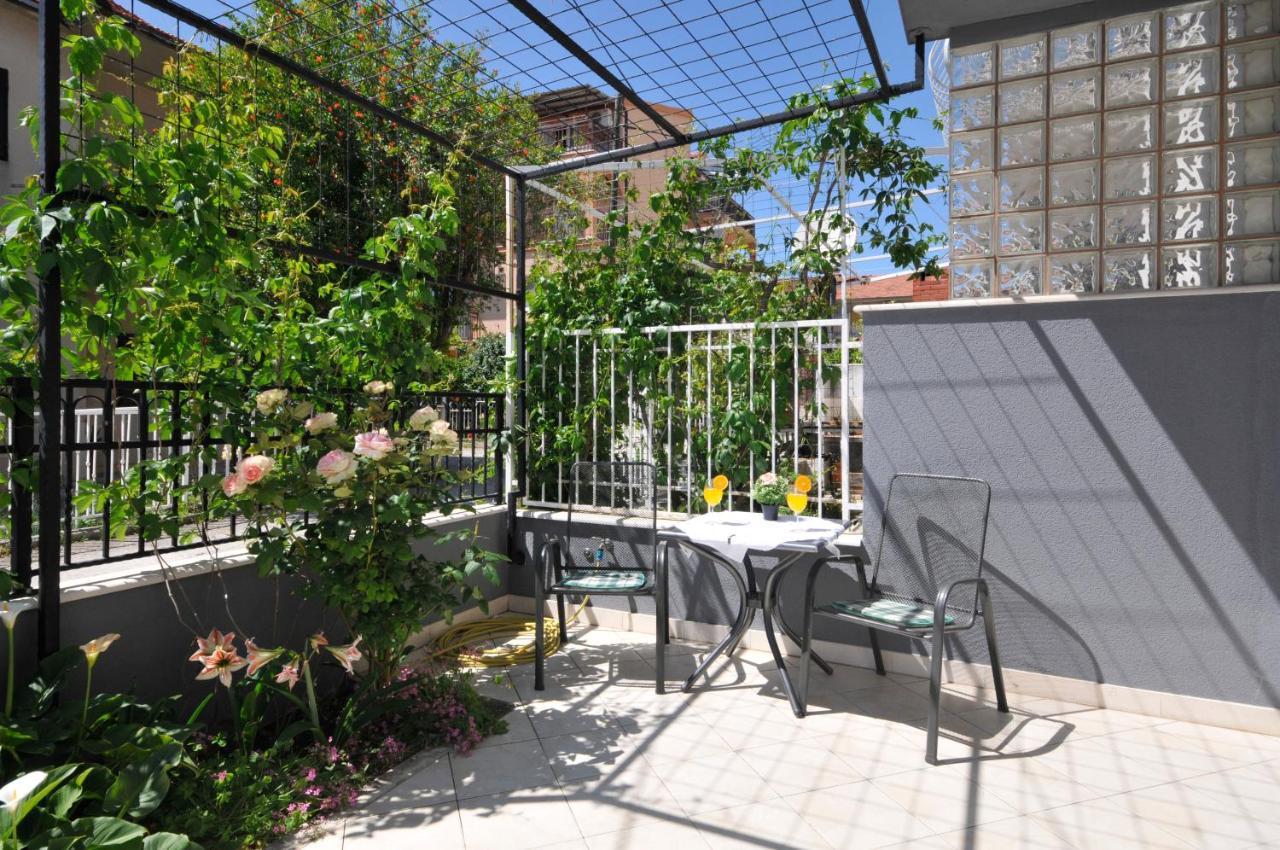 Apartments Roza Trogir Ngoại thất bức ảnh