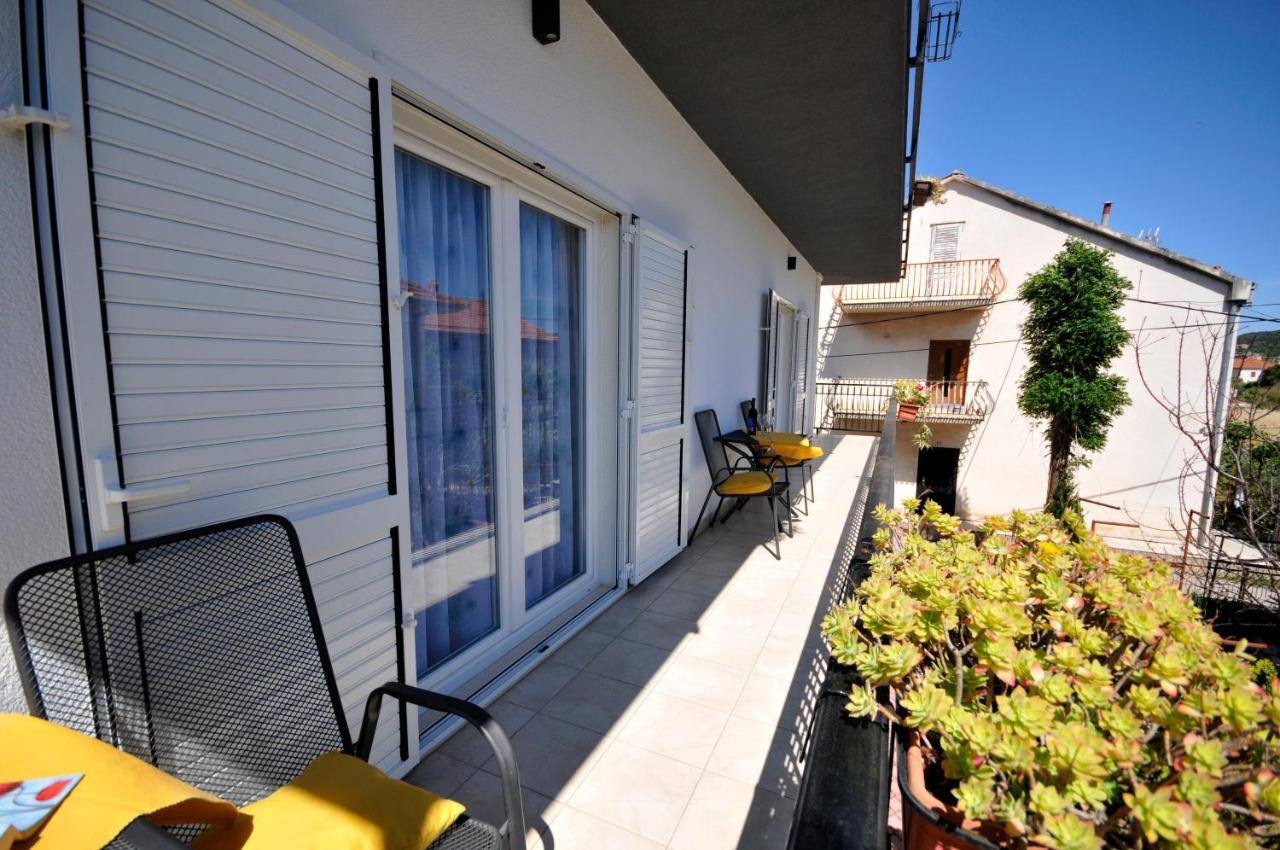 Apartments Roza Trogir Ngoại thất bức ảnh