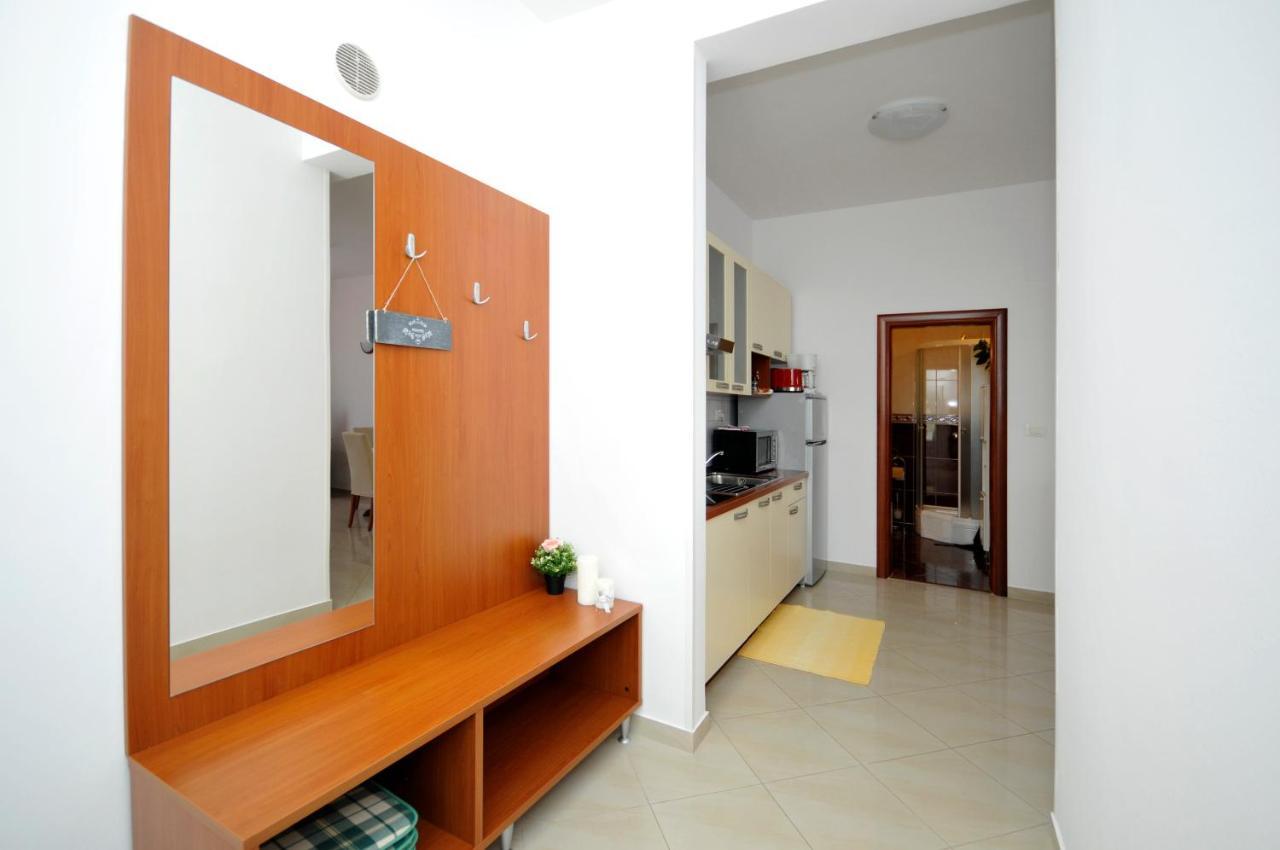 Apartments Roza Trogir Ngoại thất bức ảnh
