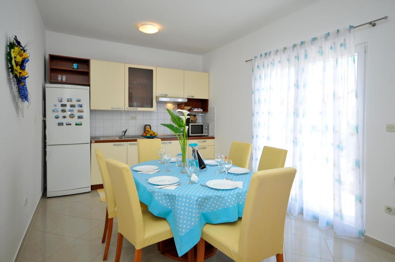 Apartments Roza Trogir Ngoại thất bức ảnh