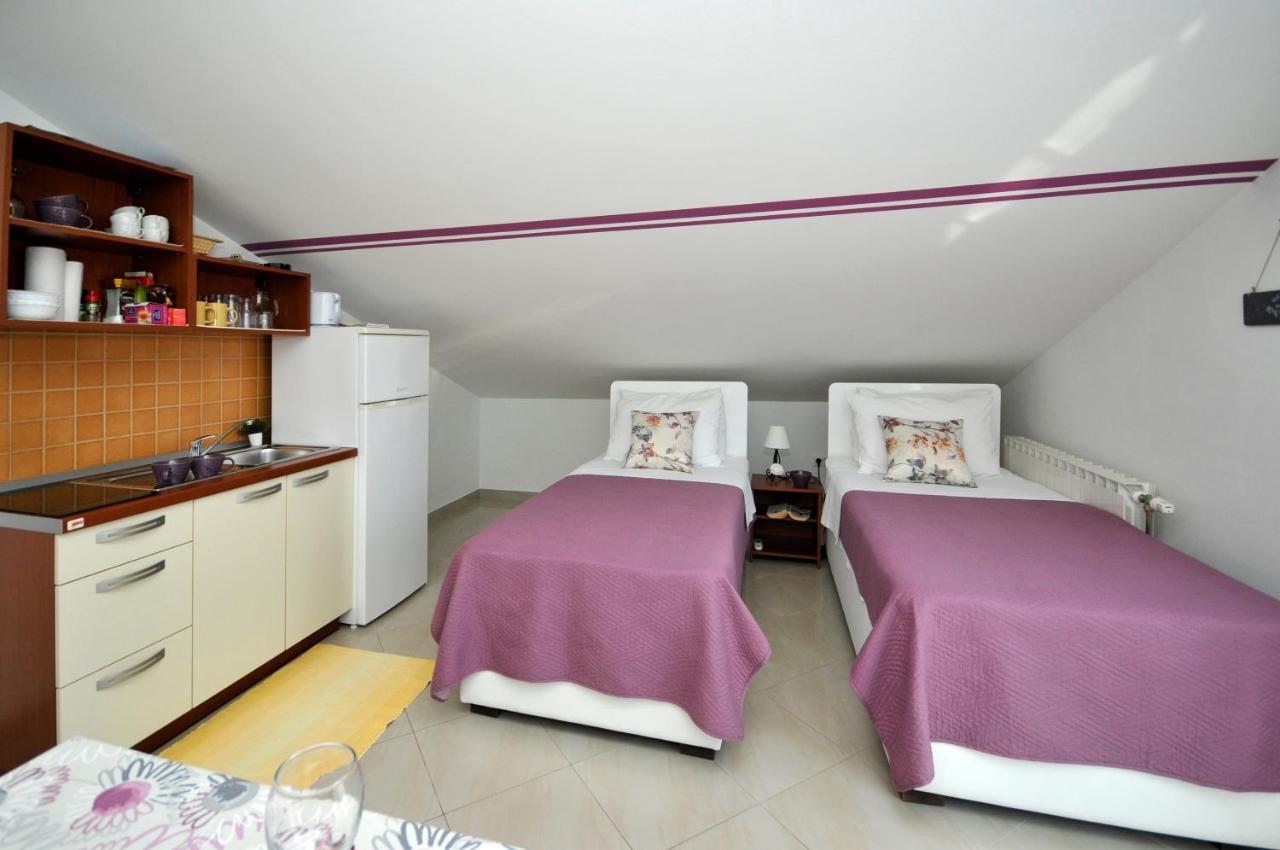 Apartments Roza Trogir Ngoại thất bức ảnh