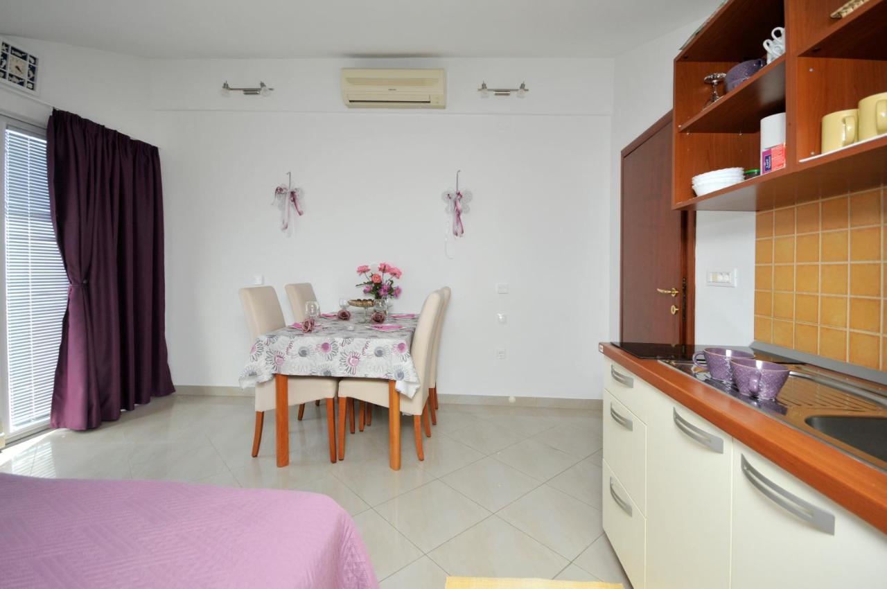 Apartments Roza Trogir Ngoại thất bức ảnh